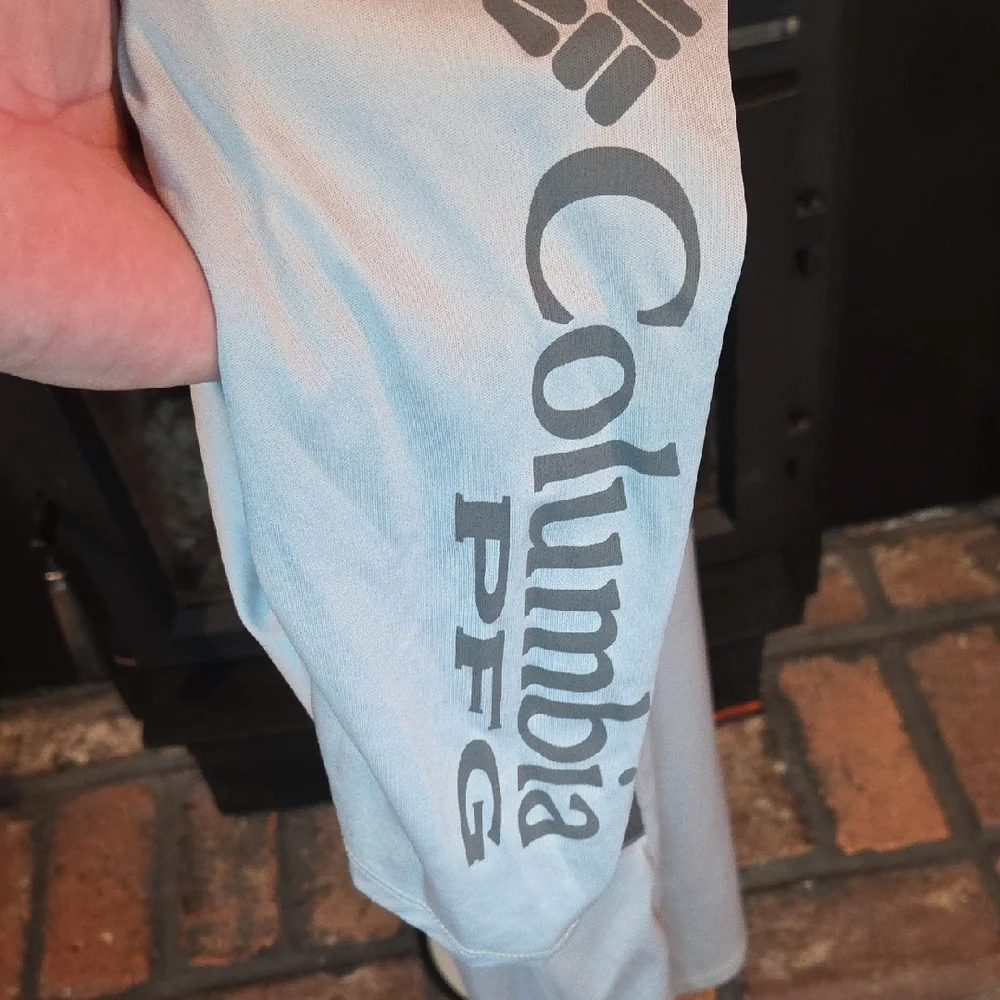 Columbia Men's Gray Long Sleeve Performance Shirt, PFG, Large. - Picture 3 of 6